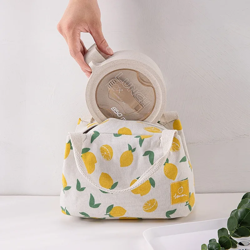 Niedliche Lunchtasche mit Fruchtprint für Frauen, isolierte Canvas-Lunch-Tasche mit Griffen, wiederverwendbare wasserdichte Lebensmittelbehältertasche für die Schule – Detail 3