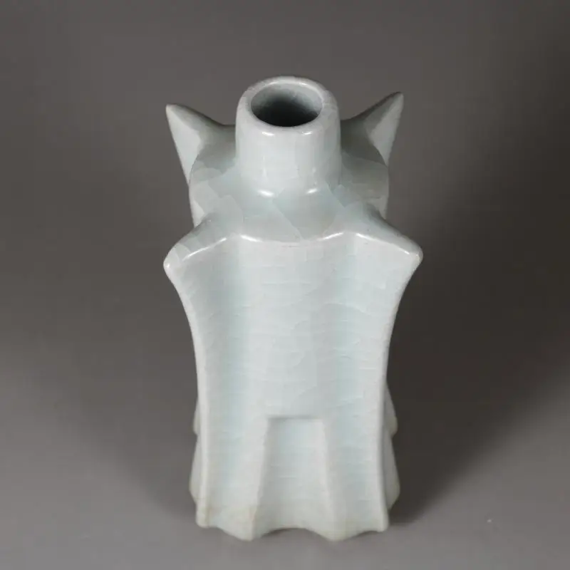 Chinese Longquan Kiln Celadon Glaze Porcelain Square Shape Vase 6.50 inch Nice Art Work