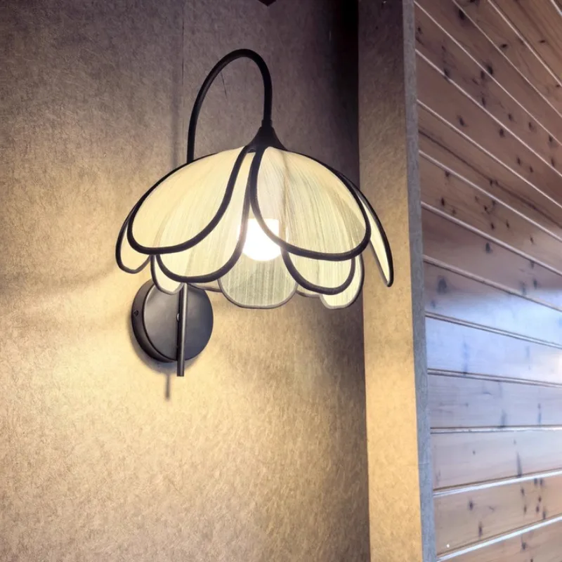 

Nordic Simple Living Room Dining Room Bedroom Lights French Cream Wind Wall Lamp Japanese Medieval Art High-end Petal Lamp