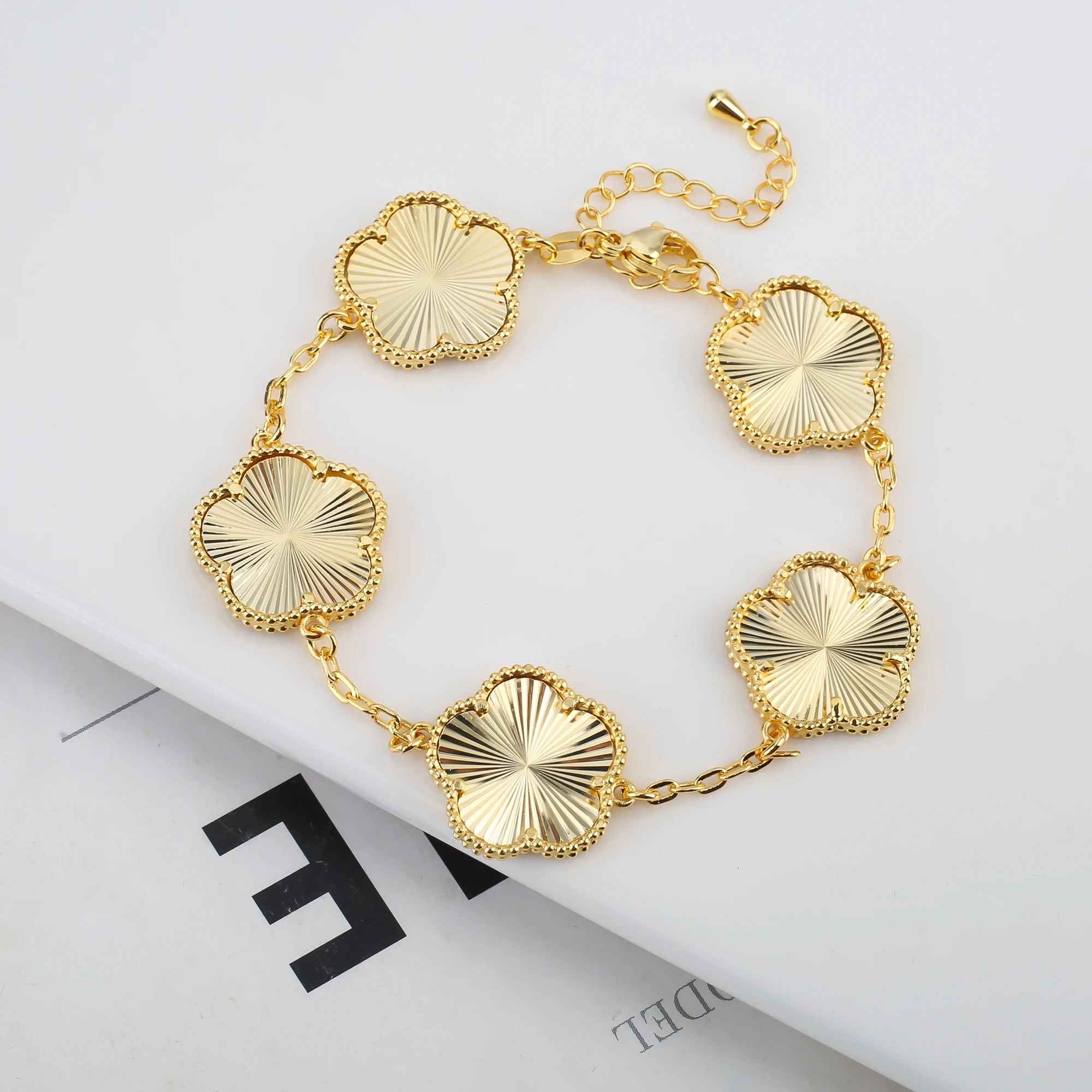 Women's Shiny Metal Plant Five Leaf Flower Set