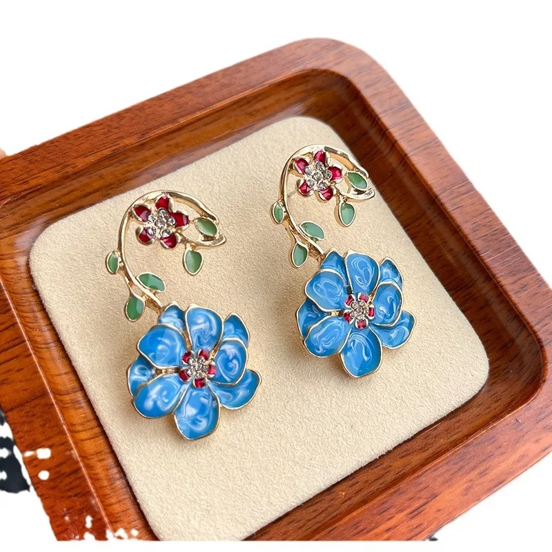 

Bohemia Style Retro Blue Enamel Flower Stud Earrings Handpainted Color Medieval Jewelry Earrings Vintage Jewelry