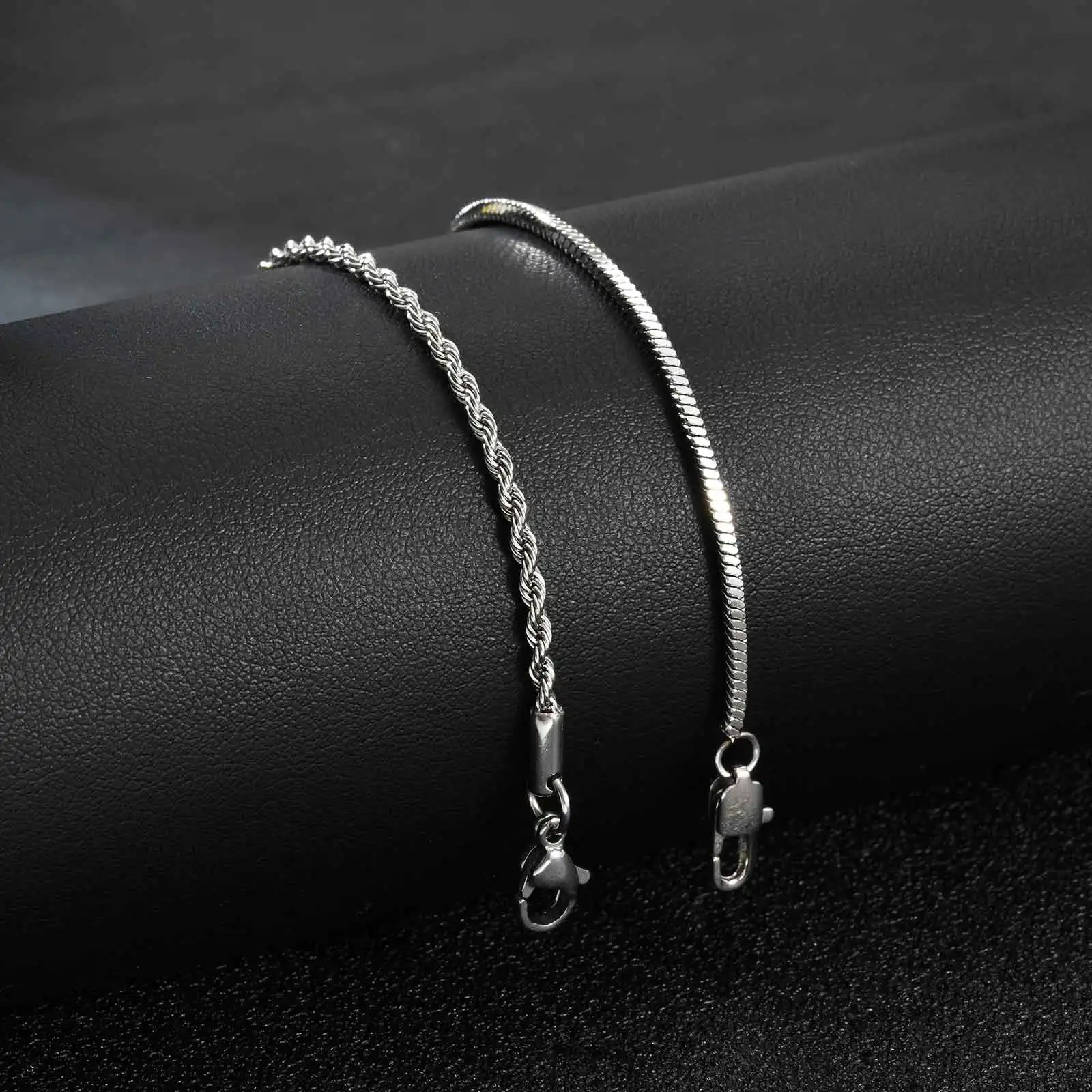 2 Stück Edelstahl-Kettenarmband für Männer und Frauen, wasserdichtes, silberfarbenes, dünnes Kettenarmband, trendiges Unisex-Metallketten-Geschenk – Detail 2