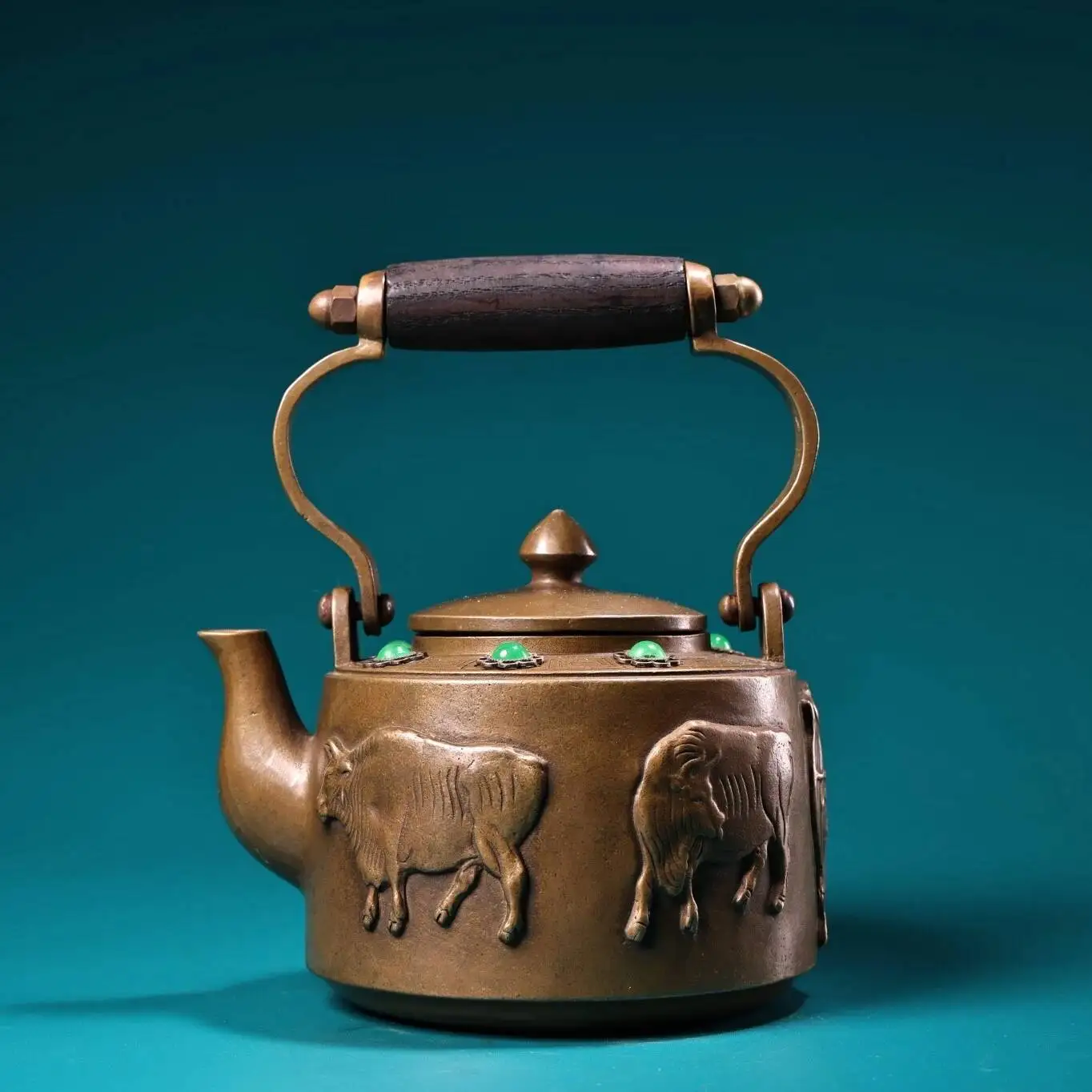 Collect Old Pure Copper Inlay Green Jade Hand Made Five Ox Teapot Decoration