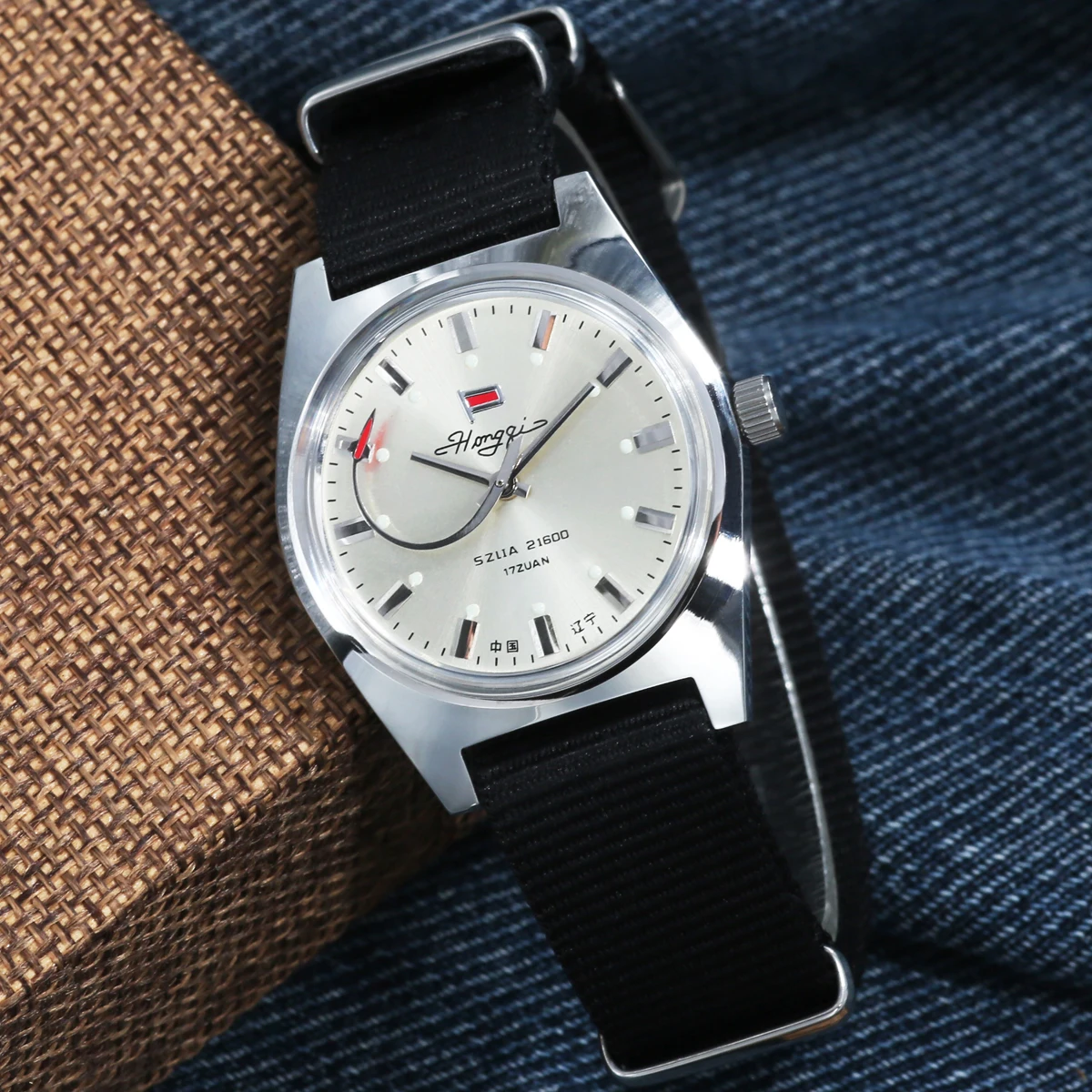 

Shanghai 8120 Chinese-style men's mechanical watch, 36mm retro watch, manual winding mechanism, suitable as a gift for men.