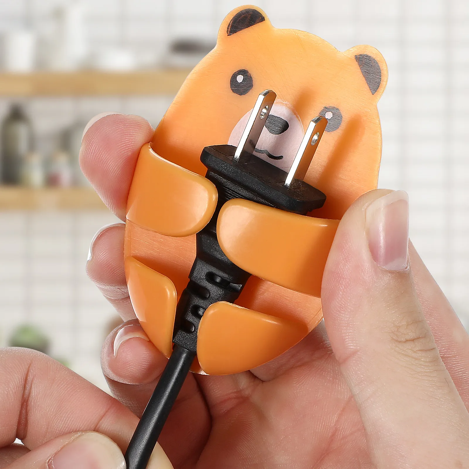 4Pcs Power Plug Holder Hooks Adhesive Plastic Wall Mounted Cartoon Bear Plug Organizer Hooks for Rice Cooker Microwave Cable