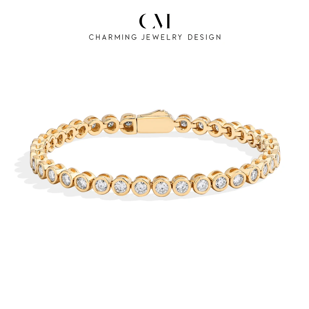 

Очаровательный модный повседневный браслет с круглыми сверкающими муассанитами из стерлингового серебра 925 пробы. Универсальный аксессуар для любого случая: вечеринок, повседневной носки, в качестве подарка.