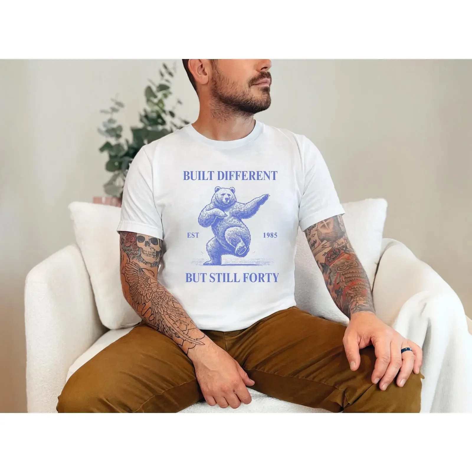 Built Different Funny Dancing Bear 40th Birthday T Shirt EST 1985 Fortieth for Men 40 Milestone Bday Custom Year vintage homme