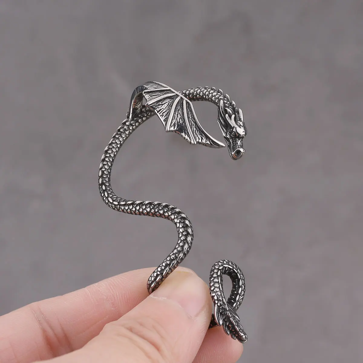 Creative Design Stainless Steel Dragon Clip Earrings Never Fade Quality Handmade Animal Vikings Ouroboros Non-piercing Earring