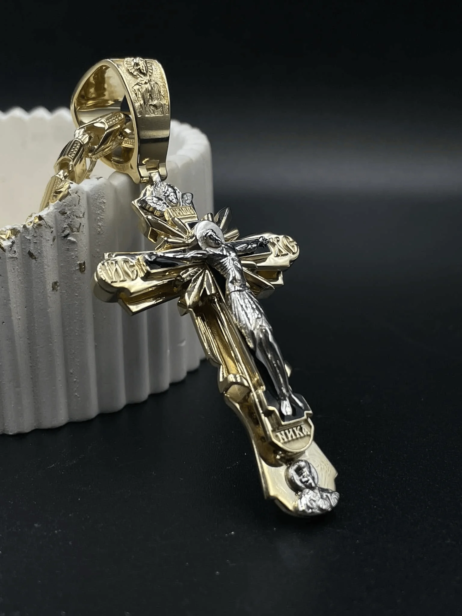 

Stainless Steel Holy Jesus Pendant Crucifix Jesus Byzantine Link Chain Necklace Cross Pendant Necklace Catholic Jewelry Men Gift