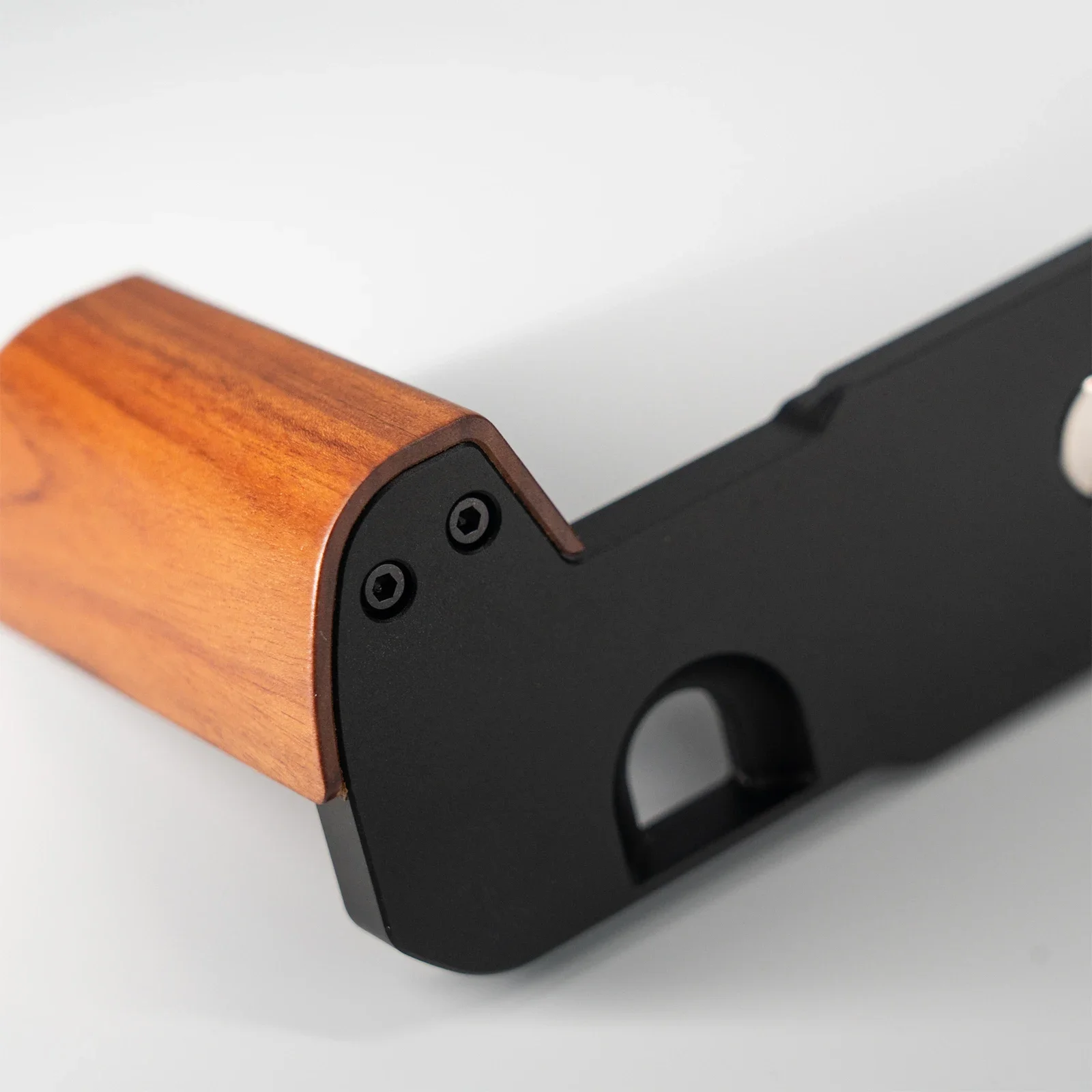 Multifunctional solid wood handle with Lr44 battery compartment support Quick installation system for F2 F2A F2AS film camera