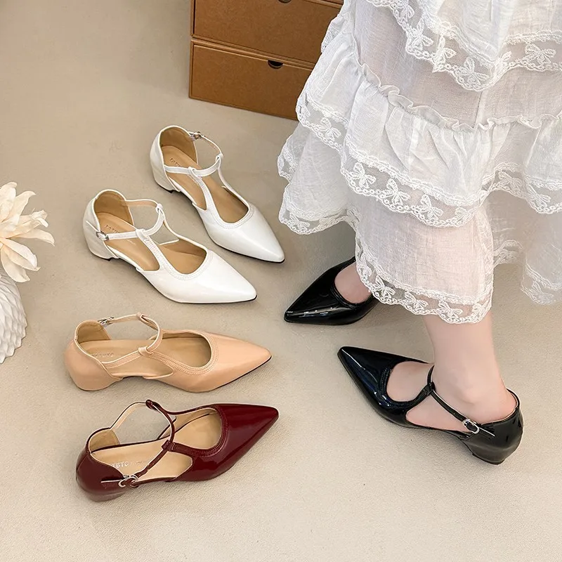 Sandales compensées en cuir brillant pour femme, style rétro français, à bout pointu et ajourées, à enfiler, collection printemps-été