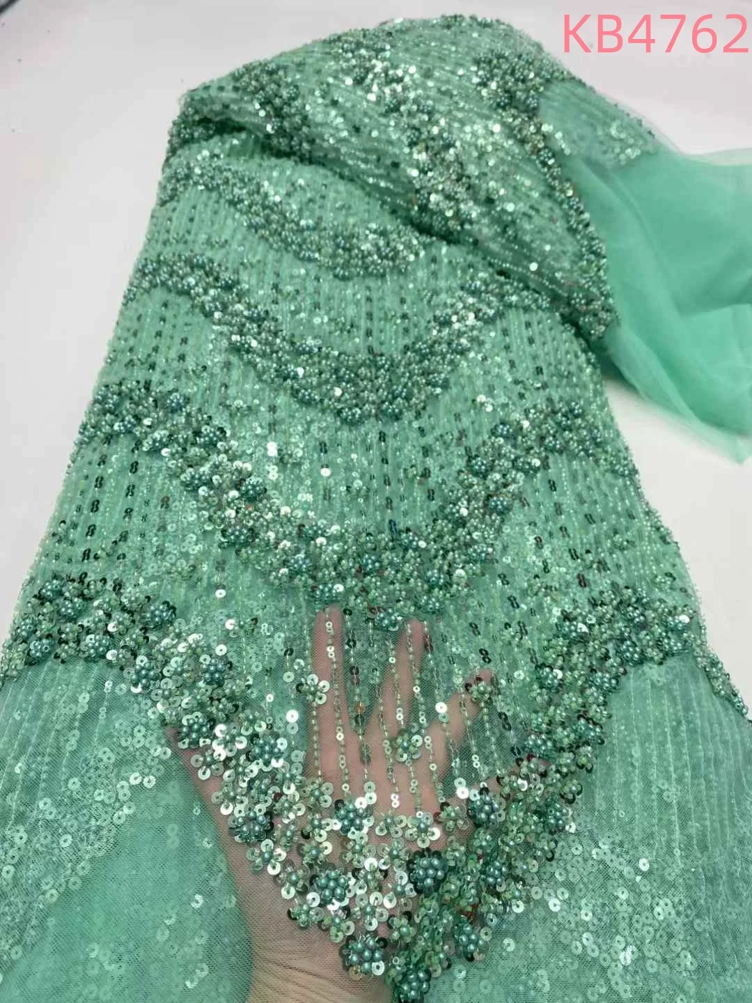 Tela africana de encaje de alta calidad, Secuencia púrpura 2025, tela de encaje de malla francesa, encaje bordado de tul con cuentas para coser KB4762