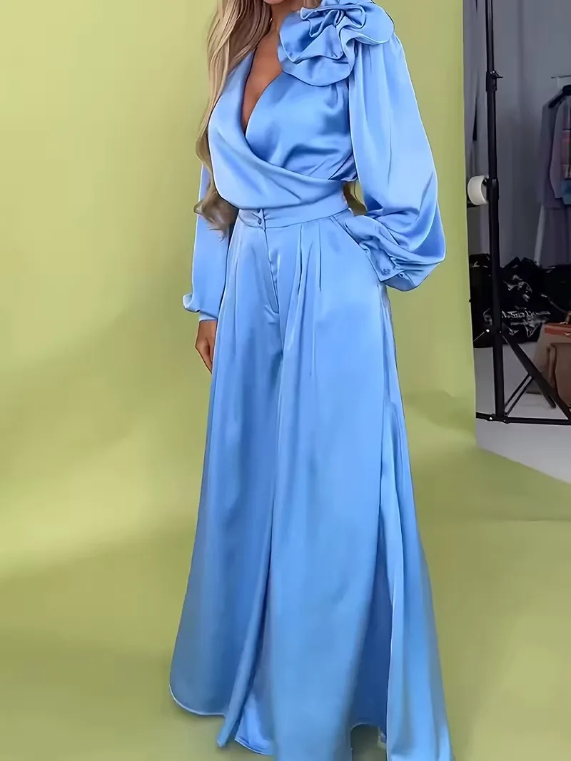 ชุดสูทผู้หญิง เสื้อท่อนบนลายดอกไม้ริบบิ้นสีชมพู 3 มิติสุดเซ็กซี่ และกางเกงเอวสูง