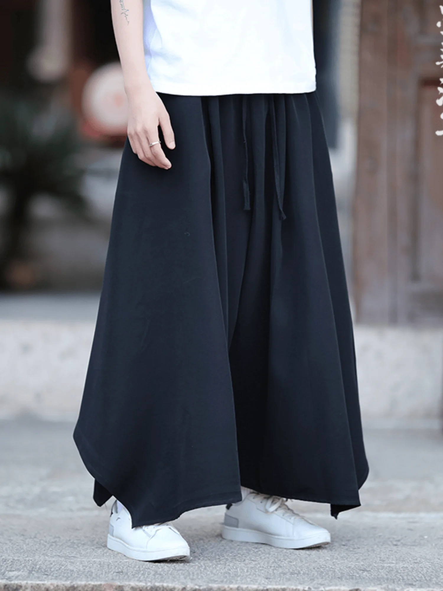 

Мужские повседневные брюки из ледяного шелка с широкими штанинами, свободного кроя, больших размеров, укороченные, прямые, летние, тонкие, с охлаждающим эффектом, в стиле Харлан