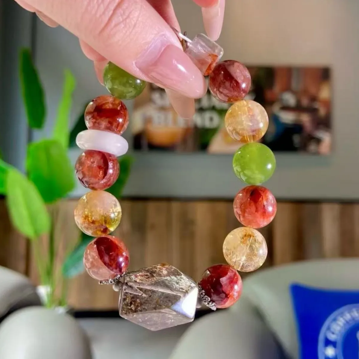 Natural Red Glue Flower Crystal Bracelet Duobao Crystal Glue Flower Transfer Fashionable and Versatile Women's Bracelet