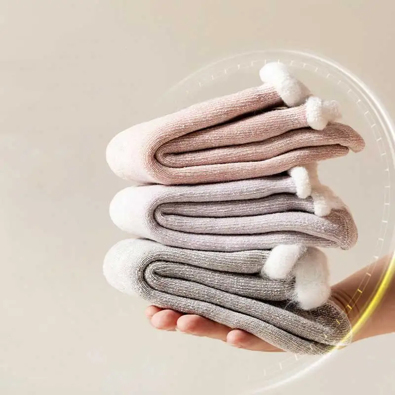 Autumn and winter new thick socks for women with velvet thickened warm giant thick coral velvet socks winter leisure solid color