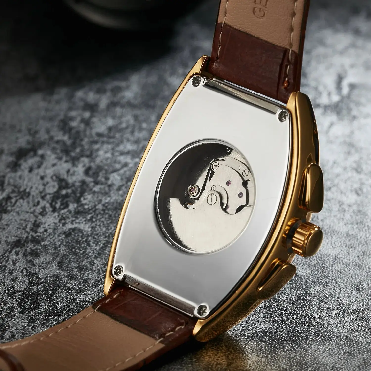 Reloj de moda para hombre, Tourbillon luminoso en forma de barril de vino, movimiento mecánico completamente automático, reloj automático