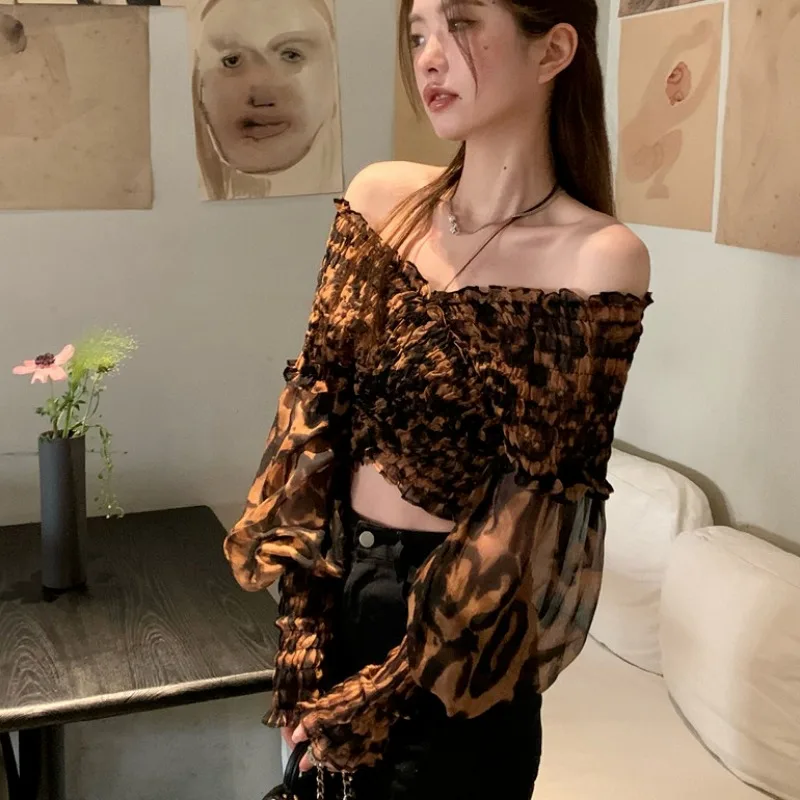 Leopard Blouses Women Chiffon Shirts Long Sleeve Slash Neck Short Slim Sexy Hot Chic All-match Spring Autumn Tops Design Female