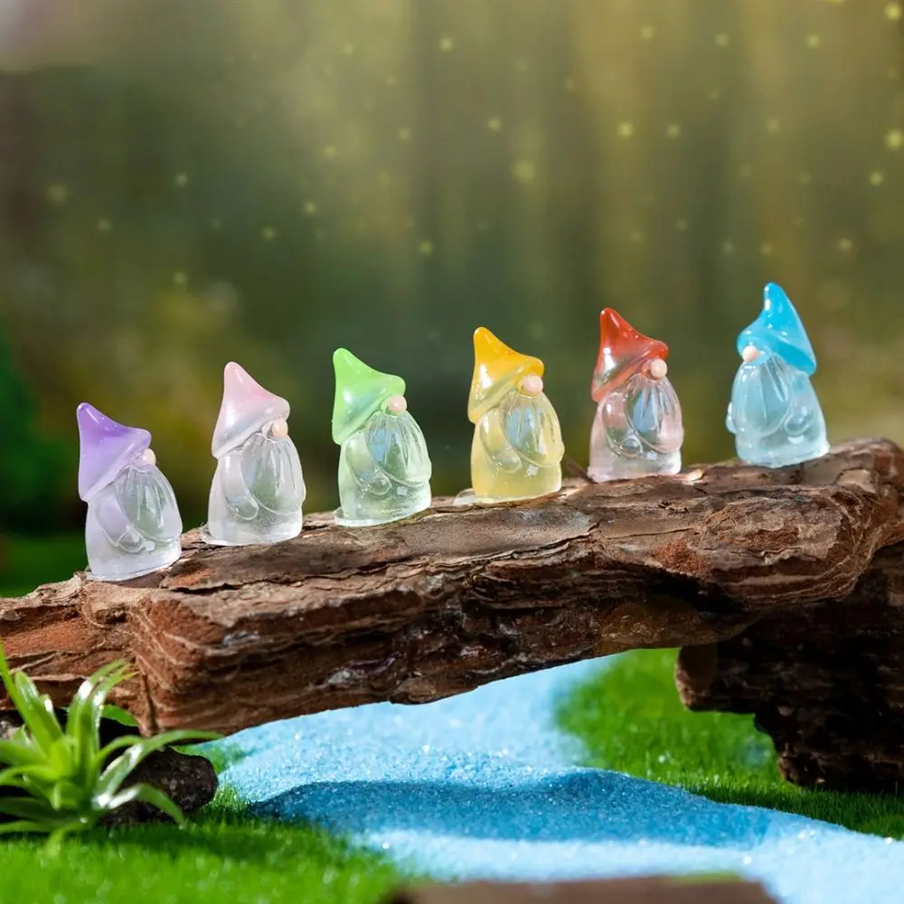6pcs Gift Tiny Miniature Gnome Figurines Luminous Effect Glow in The Dark Mini Resin Gnomes Fairy Garden Statues Landscape Decor