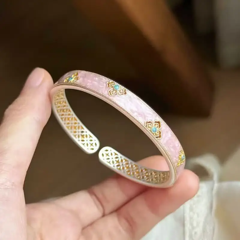 S999 sterling silver new Chinese-style pink enamel four-leaf clover open-ended bracelet, hollow and adjustable
