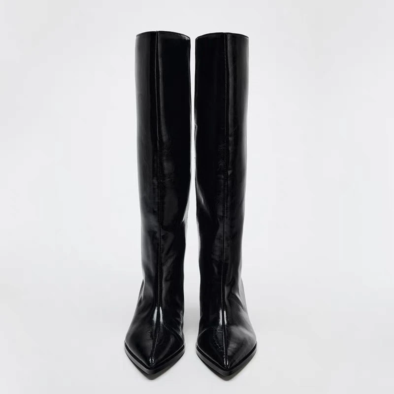 Diseñador de marca otoño nuevo clásico negro Sexy puntiagudo Botas a media pantorrilla diario hogar Oficina compras Botas altas de un solo paso Botas Mujer