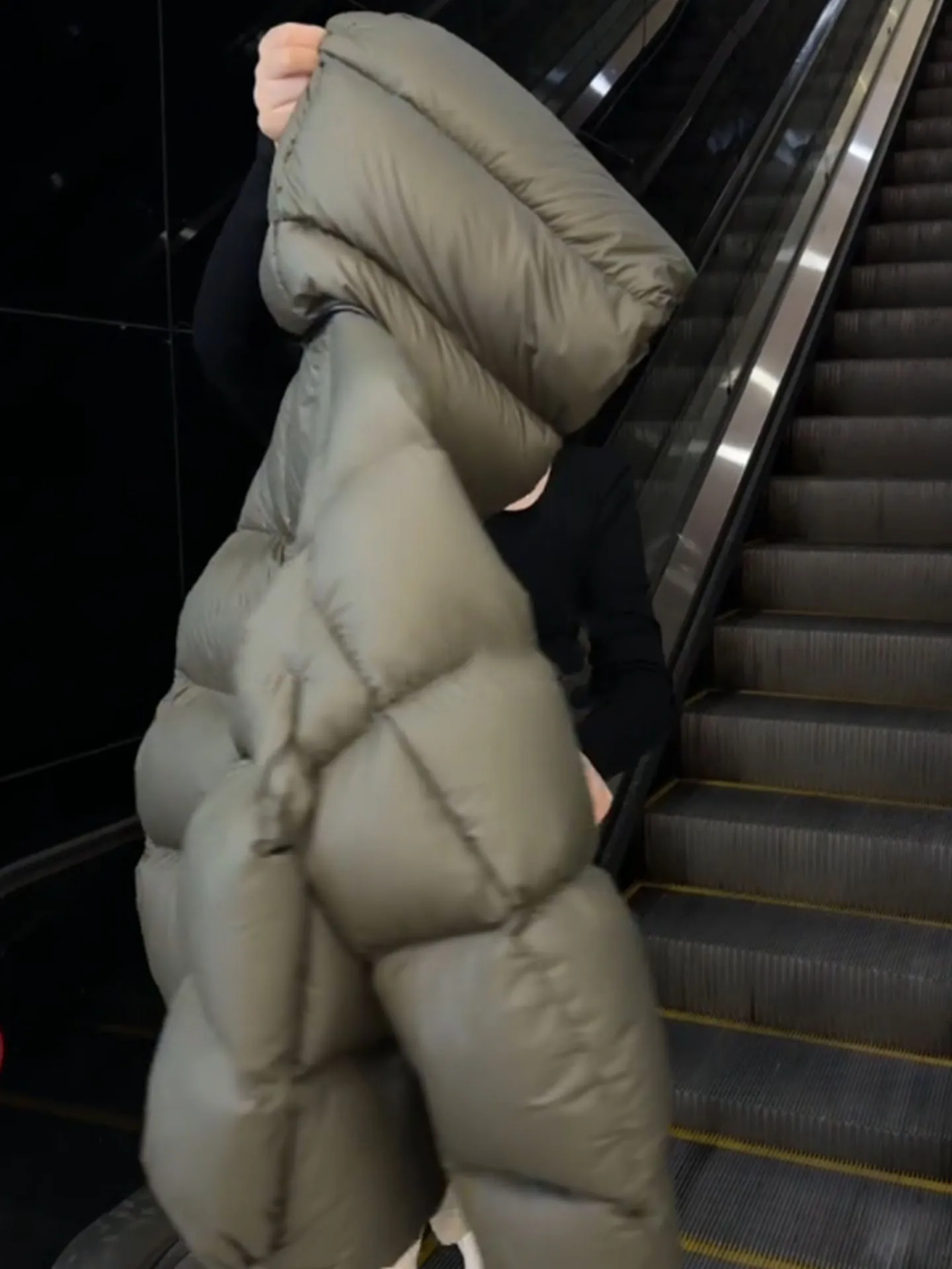 Unico een ort Piumino da donna con cappuccio Jaet 2025 Inverno Nuovo Sle Coreano Sle Fibra di poliestere Caldo abbigliamento quotidiano