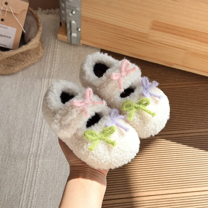 

2025 г., детская милая плюшевая обувь для девочек, новая зимняя модная нескользящая универсальная обувь принцессы в корейском стиле с мягкой подошвой