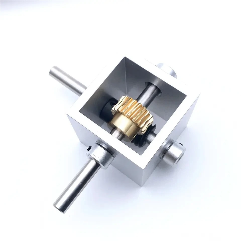 1:10 1:20 Worm Gear Reduction Gearbox 6/8MM Shaft 20T Gear 90 Degree Right Angle Corner Device