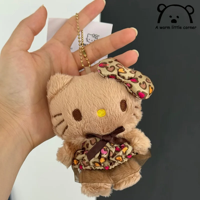 

Милая черная кожа Merad с леопардовым принтом Платье Hello Kitty Плюшевая игрушка Мультфильм Аниме Hello Kitty Брелок Рюкзак Плюшевый кулон Подарок