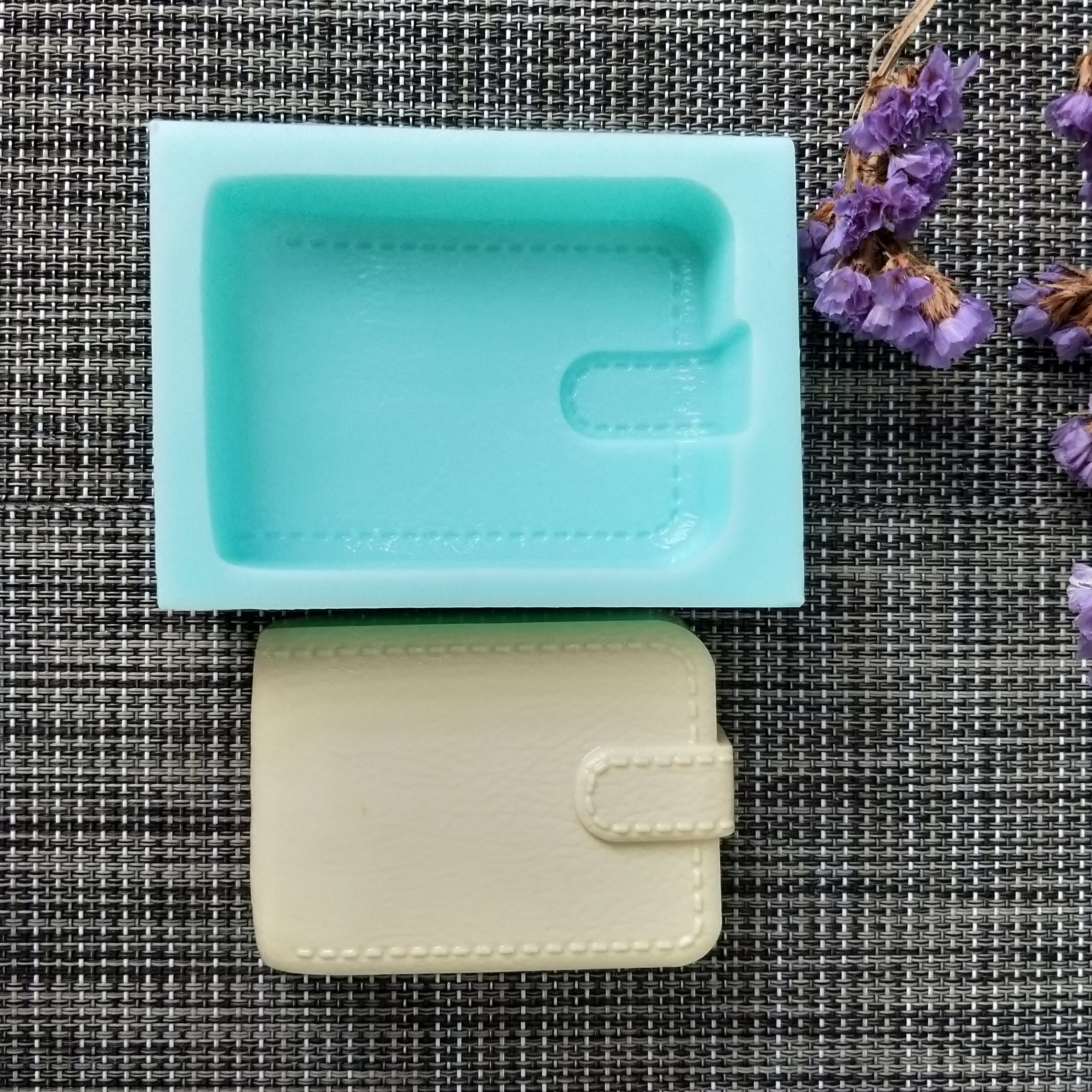 QT0142 PRZY Mold Silicone Soap Mould Card Package Handmade Soap Making Molds Candle Mold Silicone Resin Clay Mold Eco-friendly