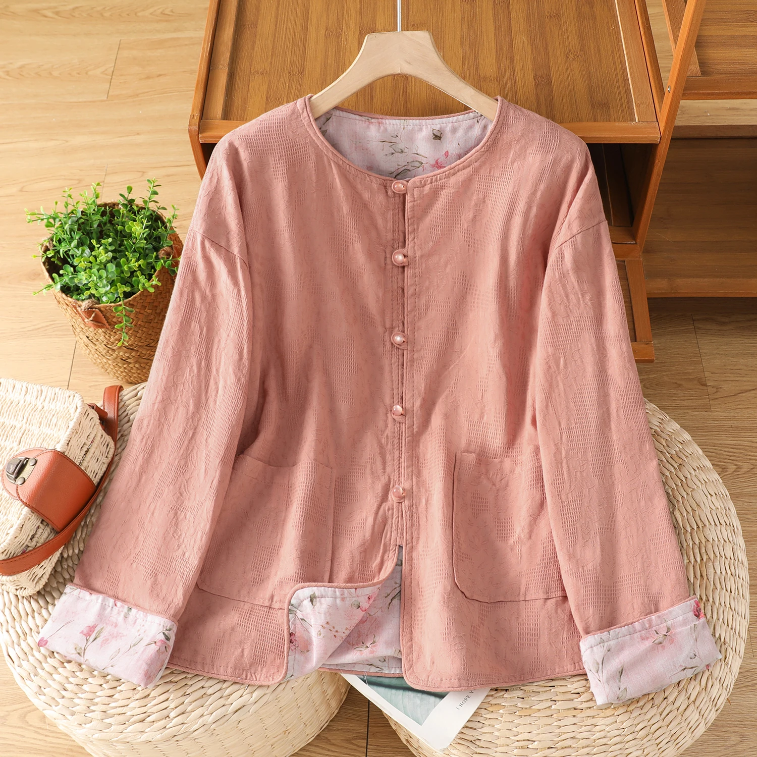 

Новая двусторонняя одежда в китайском стиле Long Sve, осенняя верхняя одежда, открытый кардиган, высококачественная ор, этническая смесь полиэстера