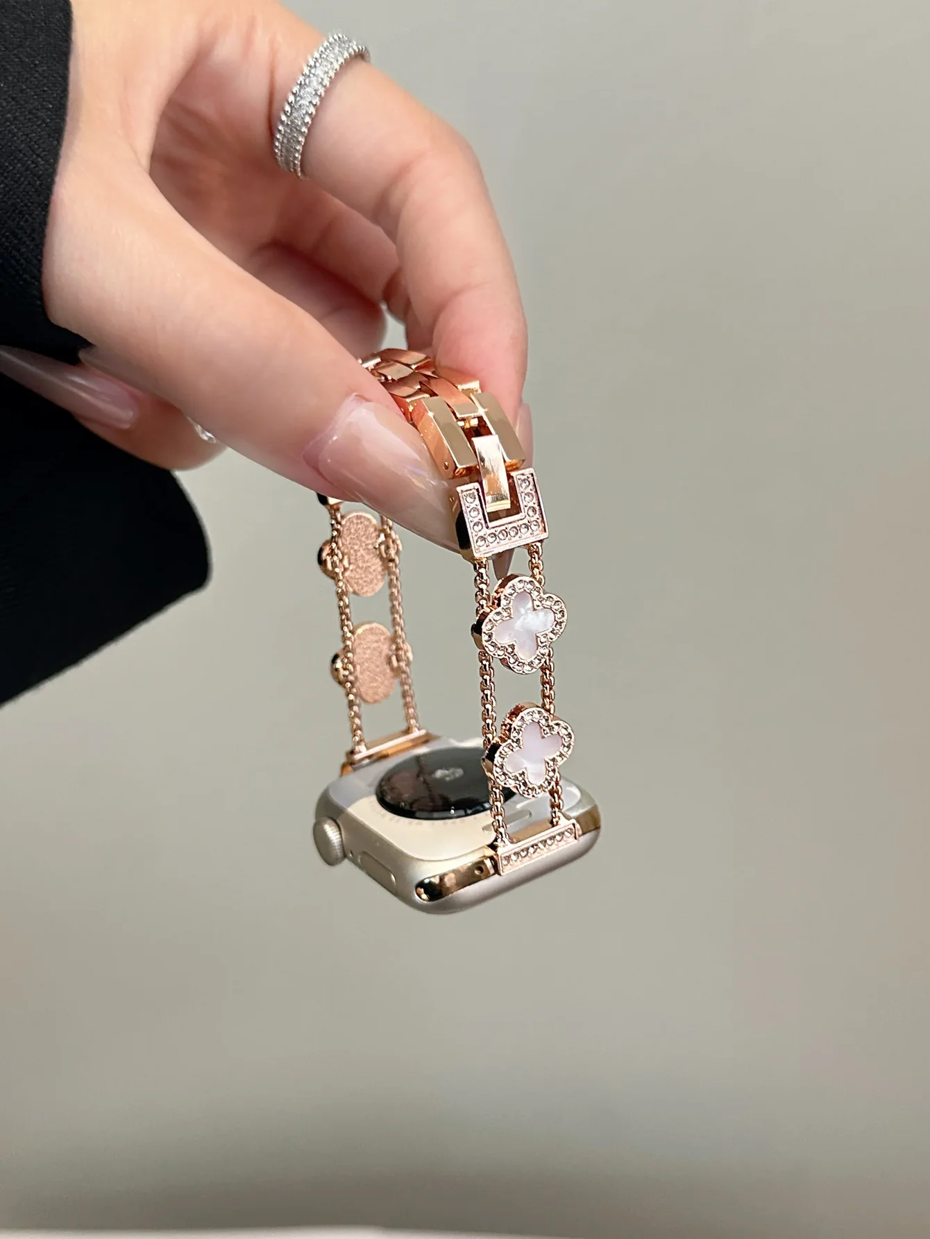 لطيفة الفولاذ المقاوم للصدأ سوار ربط ل سوار ساعة يد آبل سلسلة 8/7/6/10 40 مللي متر 41 مللي متر 38 مللي متر 42 مللي متر 44 مللي متر 45 مللي متر 46 مللي متر حزام