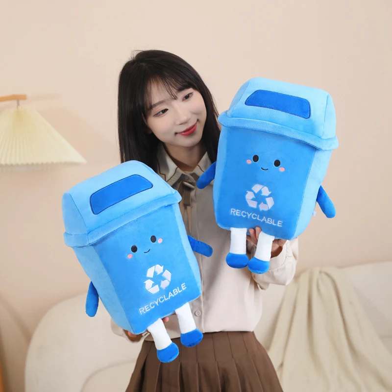 Cute Cartoon Recyclable Dustbin Plush Poys Pluszowa poduszka Kreatywne niebieskie kosze na śmieci Wypchane zabawki Dekoracja pokoju Rekwizyty Miły prezent