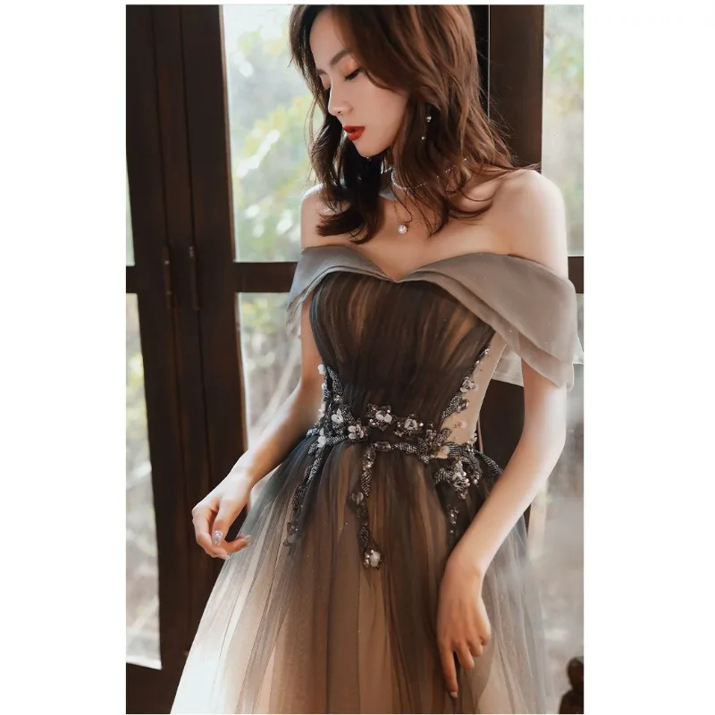 فستان سهرة نسائي لخريف 2025 مثير بكتف واحد بتصميم جديد مرصع بالنجوم فستان سهرة عصري لأداء التخسيس الاجتماع السنوي