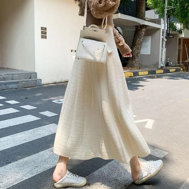 

Knitted Skirt Female French High Sense A Word Big Swing Skirt Long Umbrella Skirt High Waist Temperament Drape Pleated Skirt