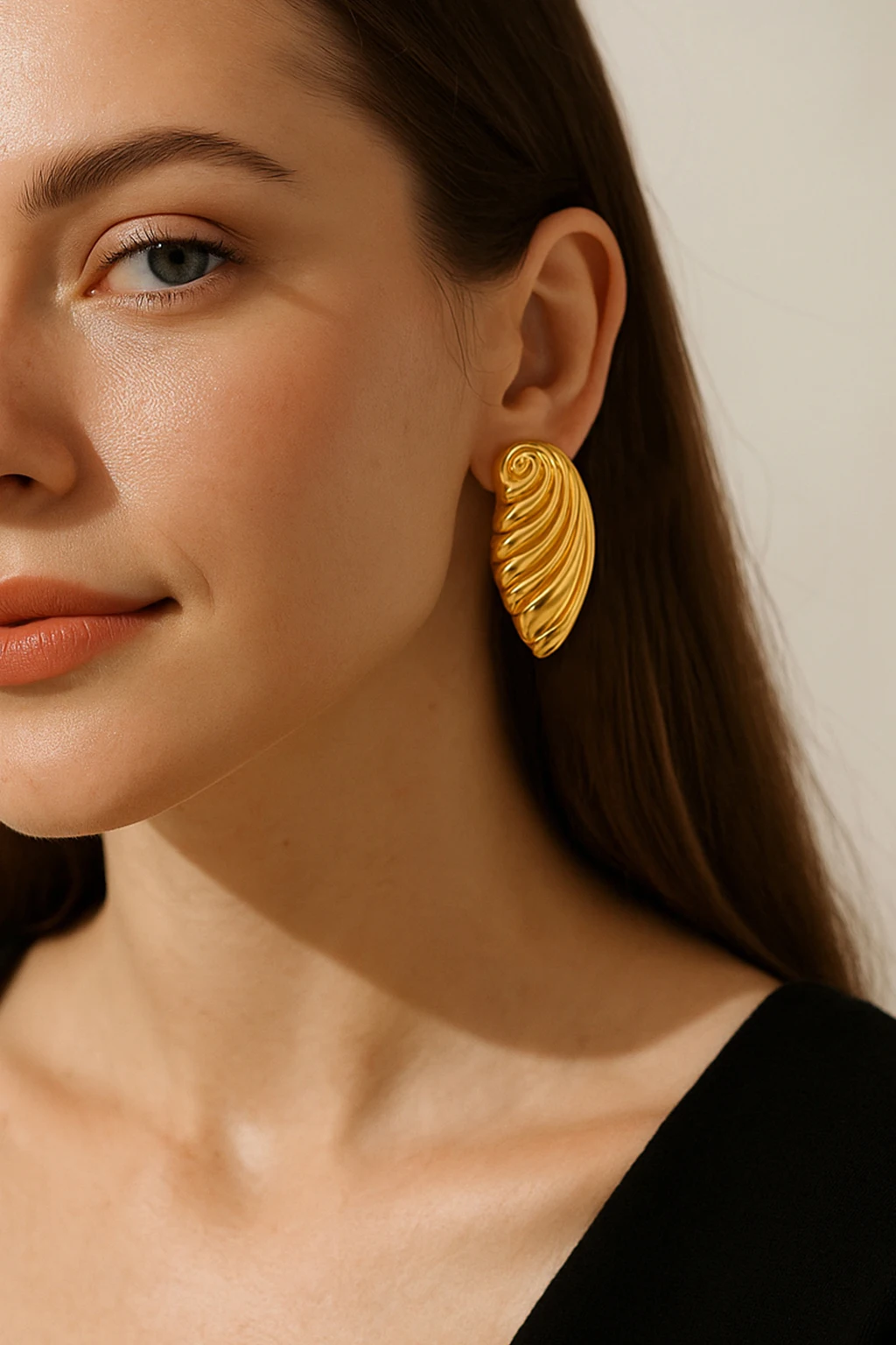 Badu Fashion Gold Color Conch Shell Earrings for Women Stainless Steel Texture Statement Stud Earring Party Jewelry Gift