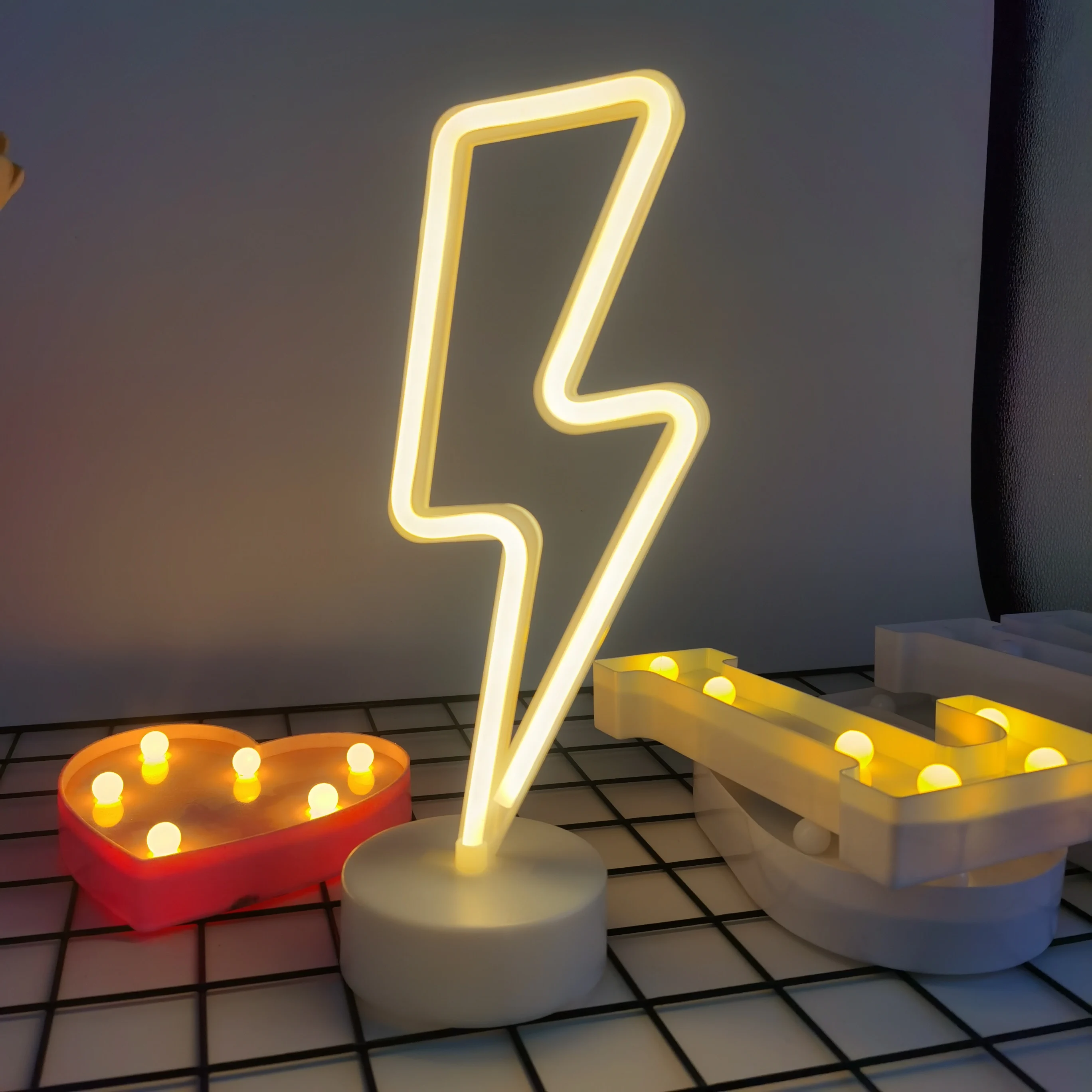 Lightning LED neon light, USB or battery powered boy/girl gift cool game light, bedroom wedding party decoration creative light