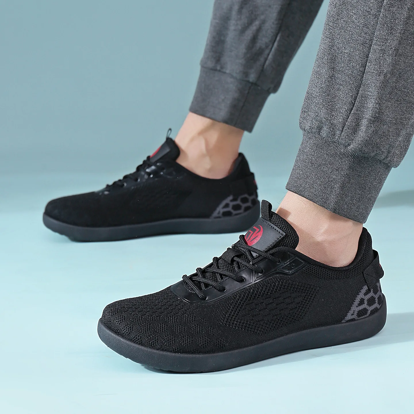 Shoes men's new wide last fly-woven mesh casual non-slip and wear-resistant outdoor sports shoes versatile round head lace-up