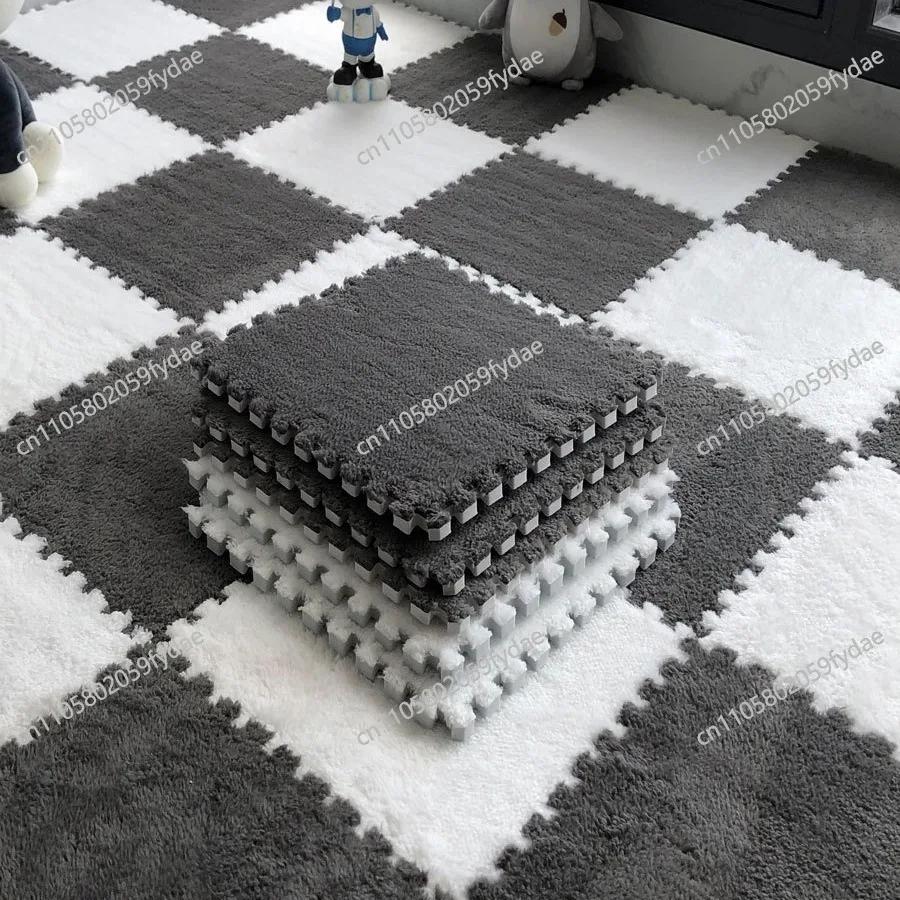 spliced with carpets, the bedroom is fully laid room  square, floor mat  matted, the bedside blanket is bay window