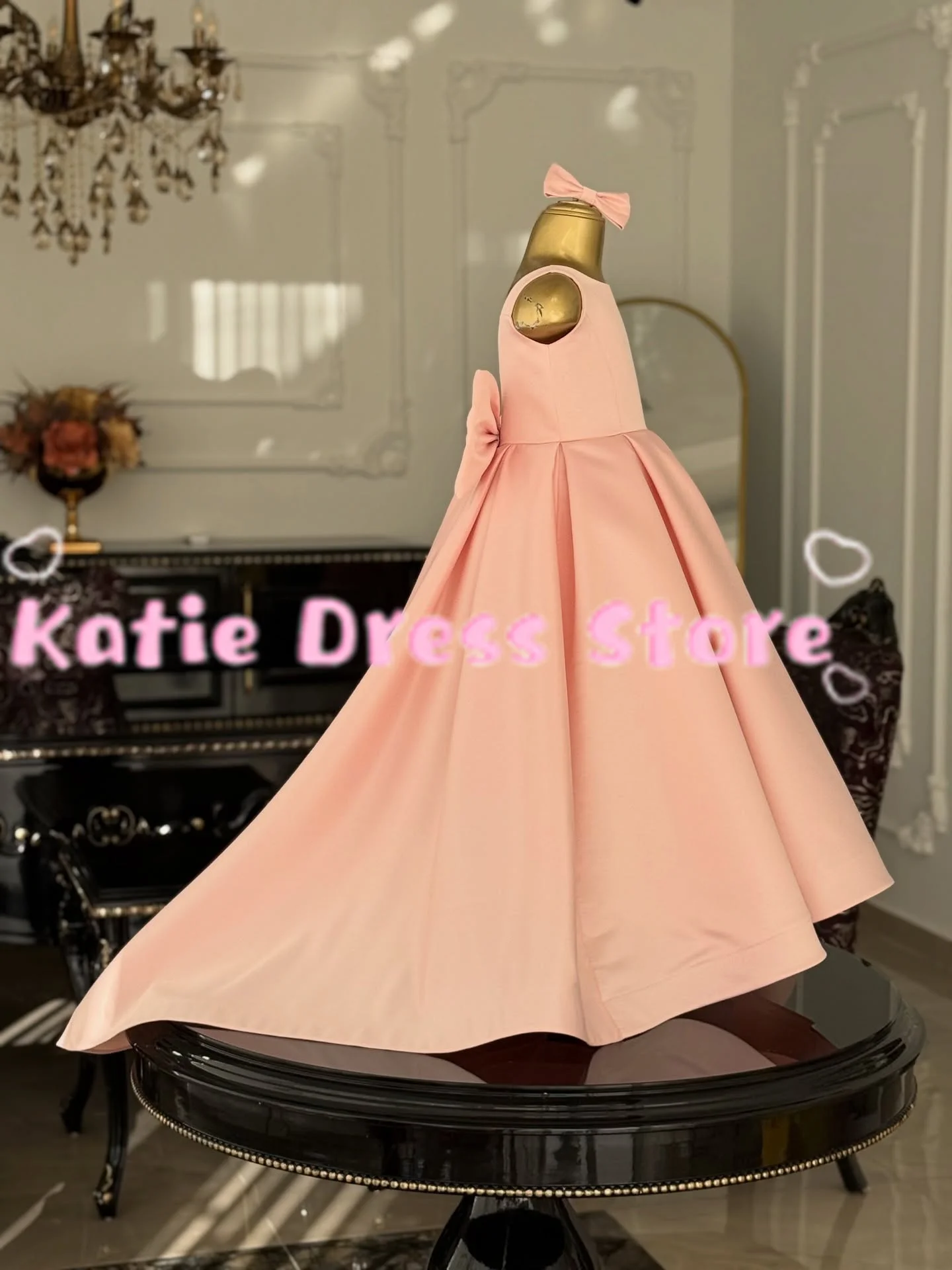 

Пышное атласное платье для девочки на свадьбу без рукавов с бантом, элегантное, для дня рождения, первого причастия, бальное платье, на заказ