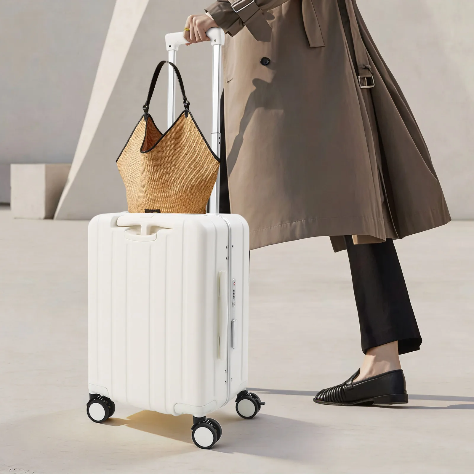 

Регулируемый чемодан на колесах с двумя ручками, 20-дюймовый портативный чемодан с сетчатым карманом, чемодан-каталка с колесами и замком TSA