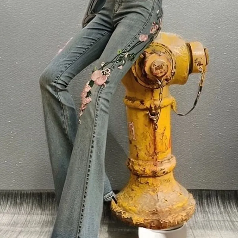 Female New Models Are Popular This Year, Micro-pull Pants, 2026 Spring Women's Slim-fit Elastic Embroidered Flower Horn Jeans