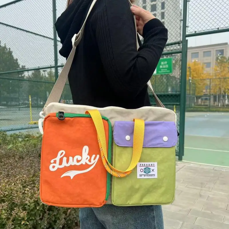 

Women's Niche Color Blocked Cartoon Pattern Computer Bag, Portable One Shoulder Handbag, University Style Daily Commuting Bag