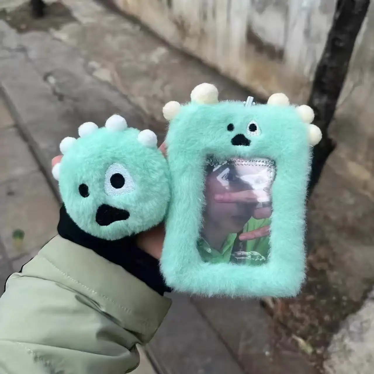 Cortisball Llavero de Peluche Esponjoso de Alta Calidad, Monstruo Verde Feo y Lindo, Colgante Kawaii para Bolsa, Cadena, Regalo de Merchandising