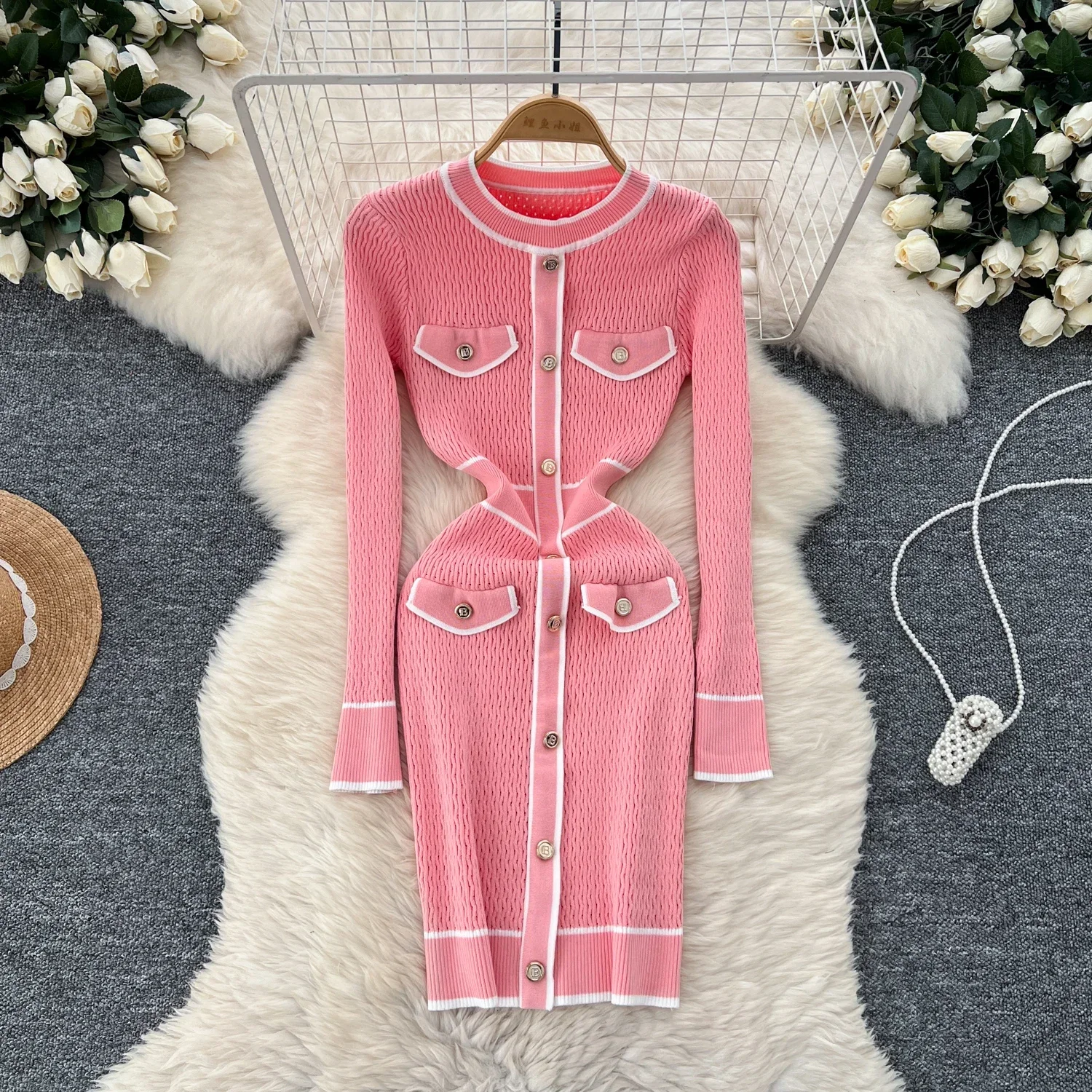 

French Style Vintage Contrast Color Panelled Dress O-neck Metal Button Long Sleeve Knit Robe 2024 Fall Winter All-match Vestidos