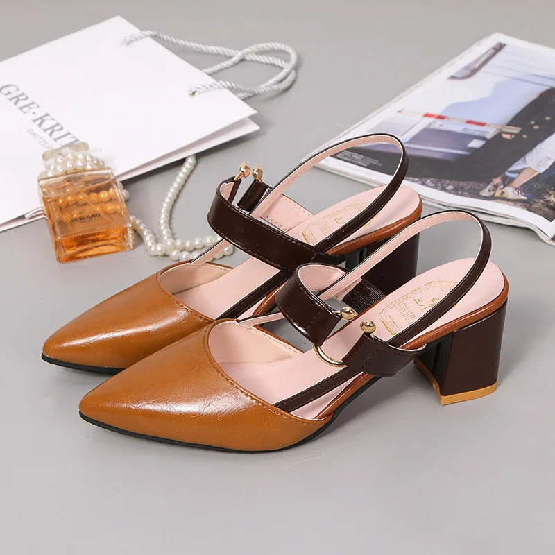 2024 New Designer Chunky Heels for Women Fashion Casual Summer Roman Korean Pointy One Word Buckle Sandals Shoes Ladies