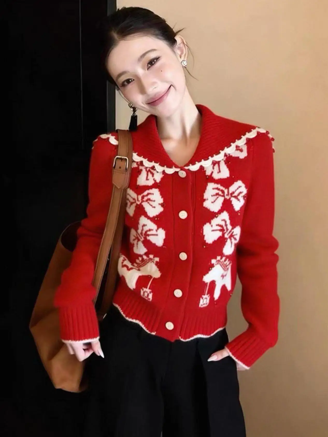 

Новогодний красный вязаный кардиган для женщин: уникальный винтажный свитер с мультяшным воротником, удобный, из полиэстера, с длинными рукавами