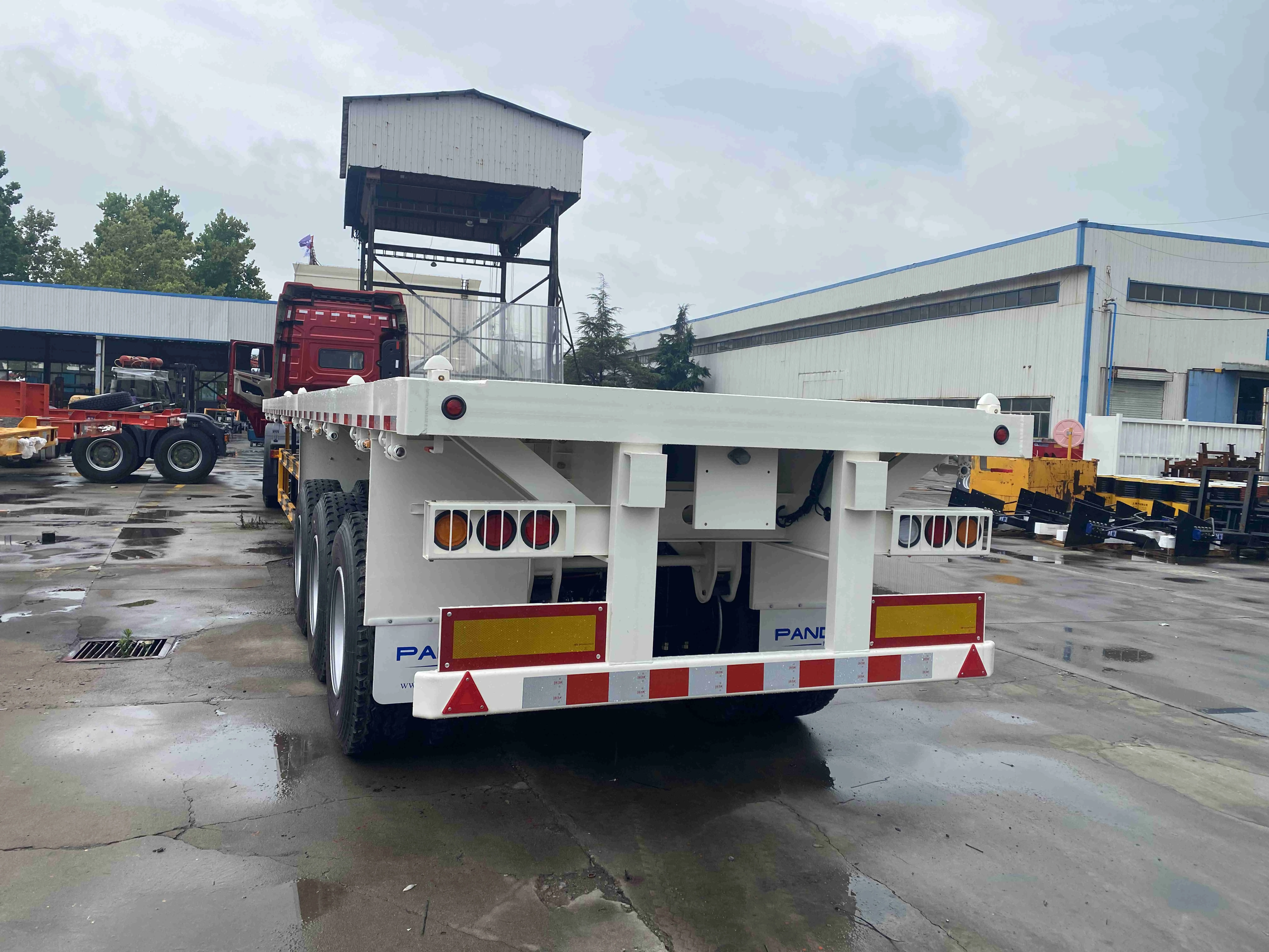 Used 20ft 50ft Flatbed Semi-Trailer 2 3 5 Axles for Shipping High Quality view 6