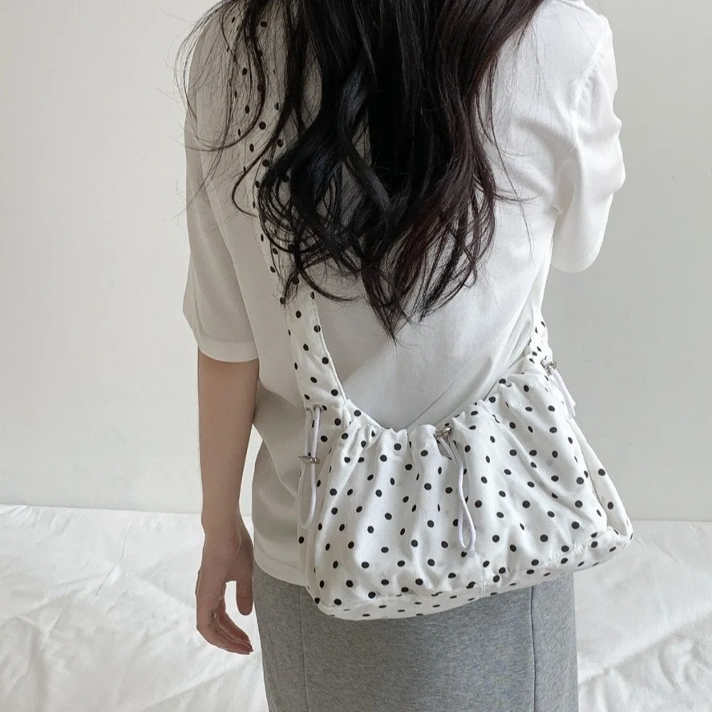 

Versatile Polka Dot Underarm Bag Large Capacity Korean Style Drawstring Shoulder Bag Dumpling Bag Lightweight