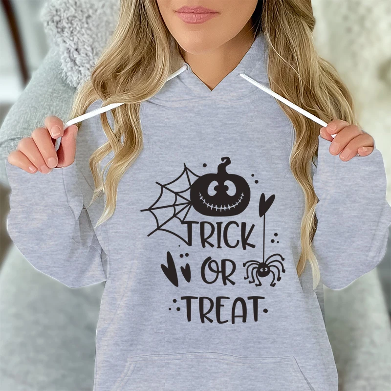 Trick or Treat Graphic Sweatshirts Hoodies Women Funny Halloween Gift Classic Pullover Hoodie Retro Pumpkin Halloween Sweatshirt